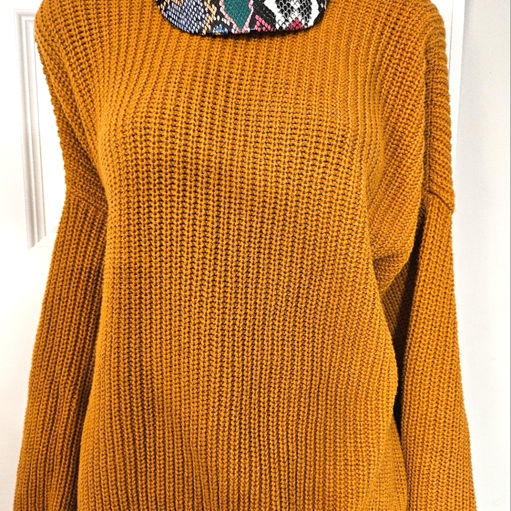 Chunky ribbed crew neck sweater